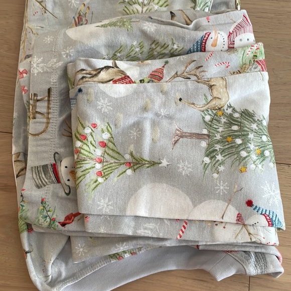 Pottery Barn Kids Snow Day Gnomes Pajamas Size 12, NWOT - Picture 5 of 12